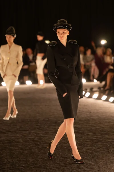 Look 2